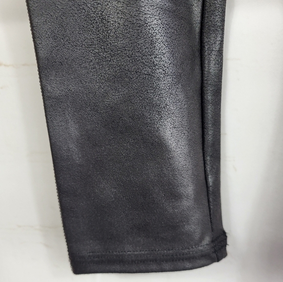 Spanx Faux Leather High Waisted Tummy Control Leggings in Black XS Petite - Picture 5 of 10